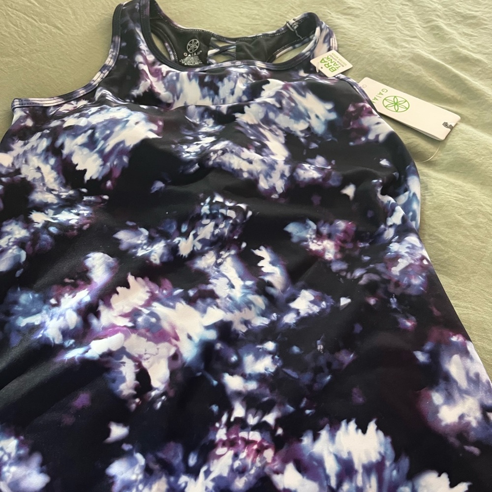 Gaiam Yoga/workout matching set